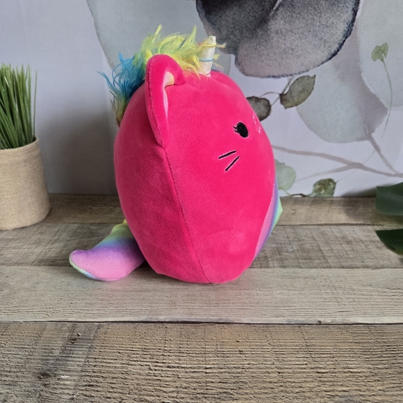 SQUISHMALLOWS | Lizette Pink Unicorn Cat Plush Toy - Picture 4 of 10